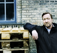 Tom Heinemann awarded as best critical journalist by the Timbukto Foundation
